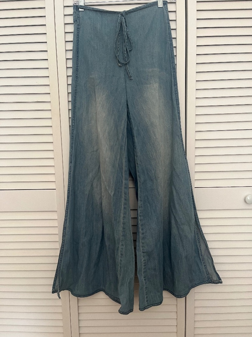 Free People Ramona Apron pant light wash side slit size 6